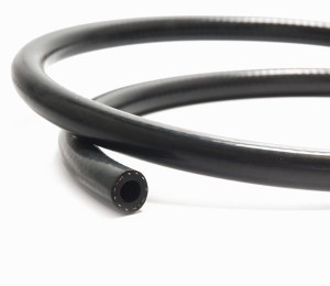 Wąż silikonowy zbrojony 16x4 Czarny, WP4.8bar BP14.4bar