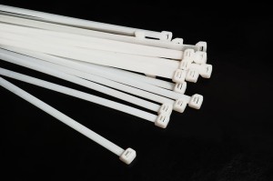 Taśma kablowa 4,6x160mm biała 100szt.